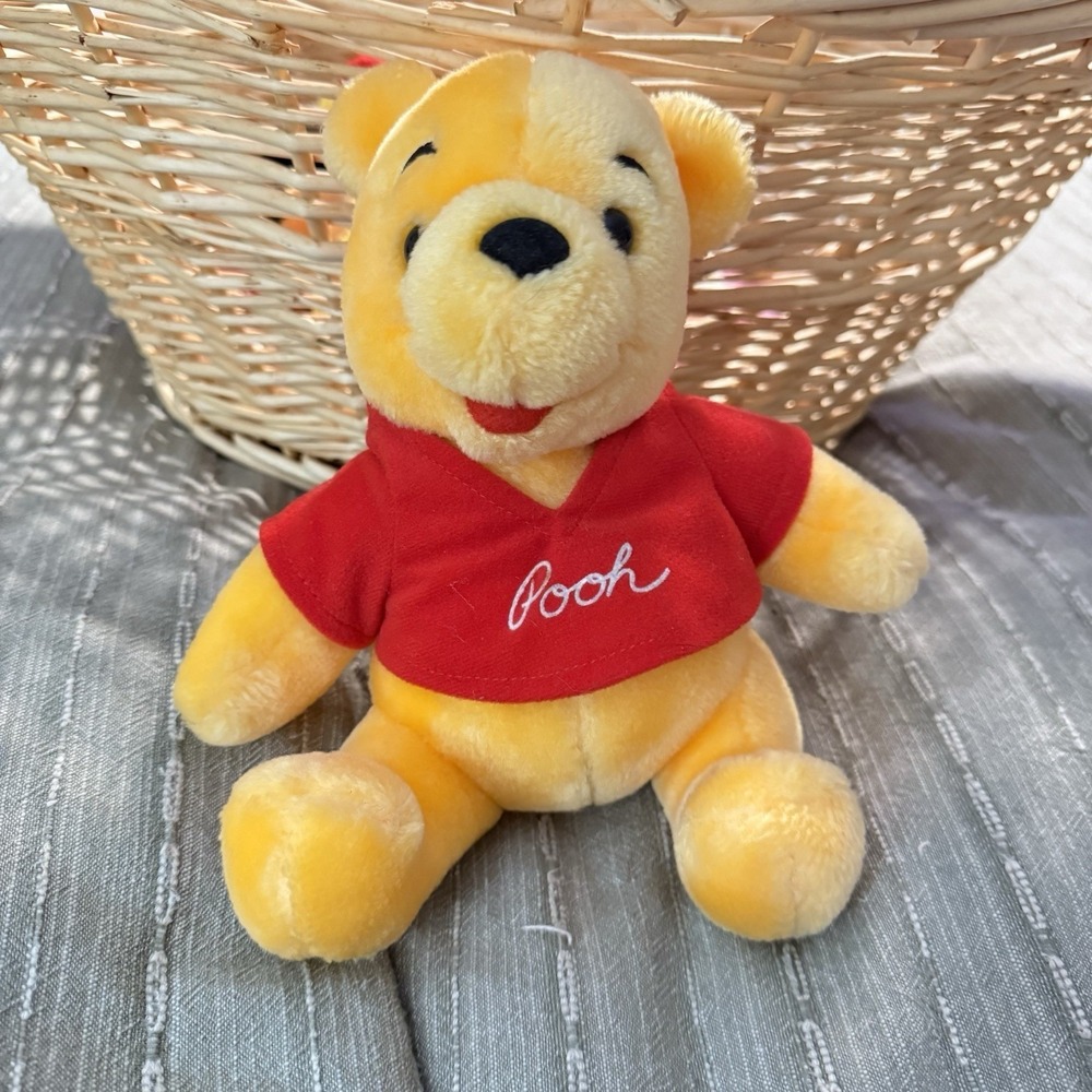 Winnie The Pooh Bear Plush 7.5" Small Disney Vintage 90s Retro Classic Pooh